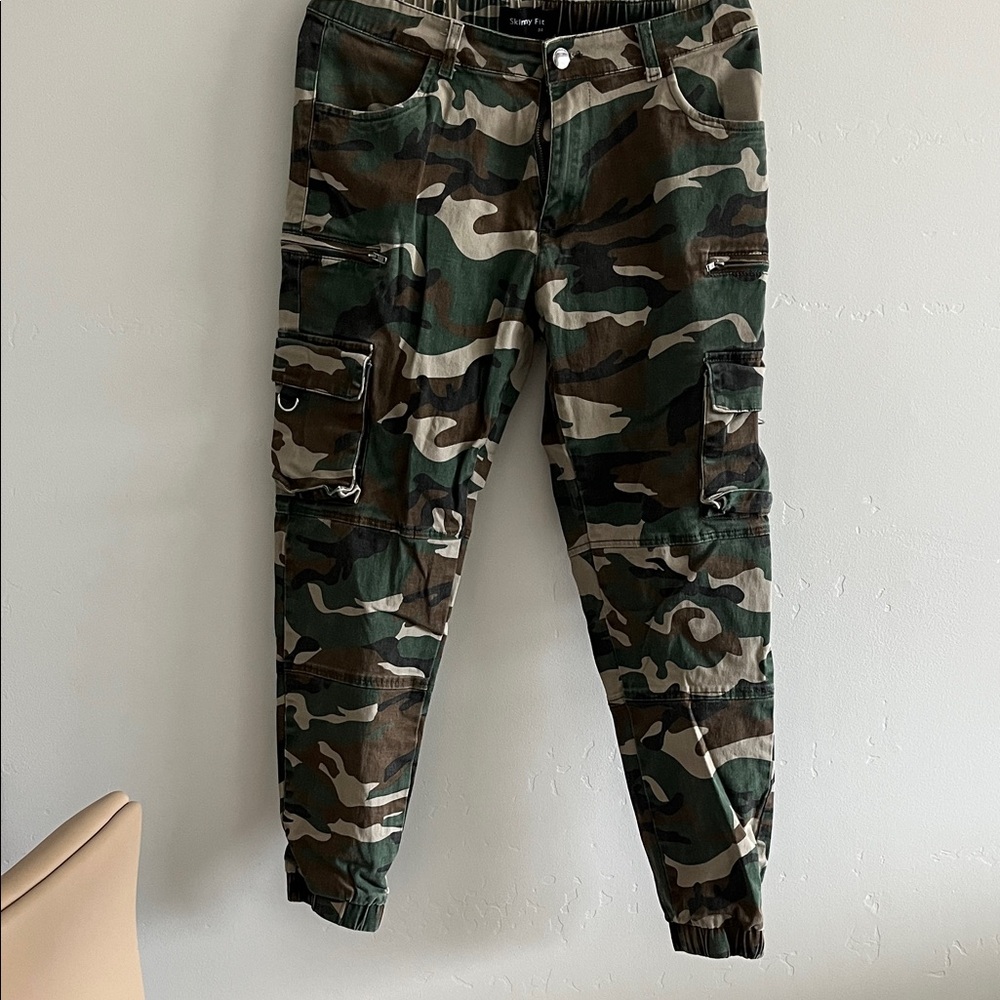 Camouflage Skinny Fit Cargo Pants size 34